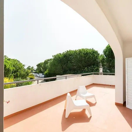 Villa Calmelo - Short Drive Away From Beaches Of Carvoeiro Benegil *