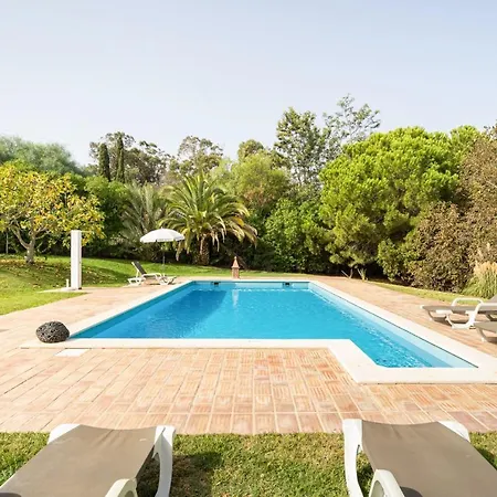 Villa Calmelo - Short Drive Away From Beaches Of Carvoeiro Benegil Albufeira
