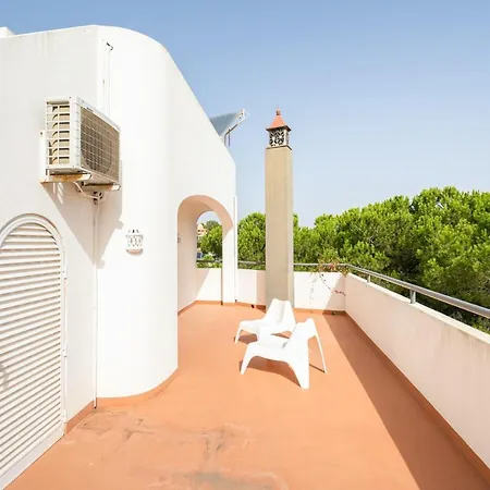 Calmelo - Short Drive Away From Beaches Of Carvoeiro Benegil * Αλμπουφέιρα